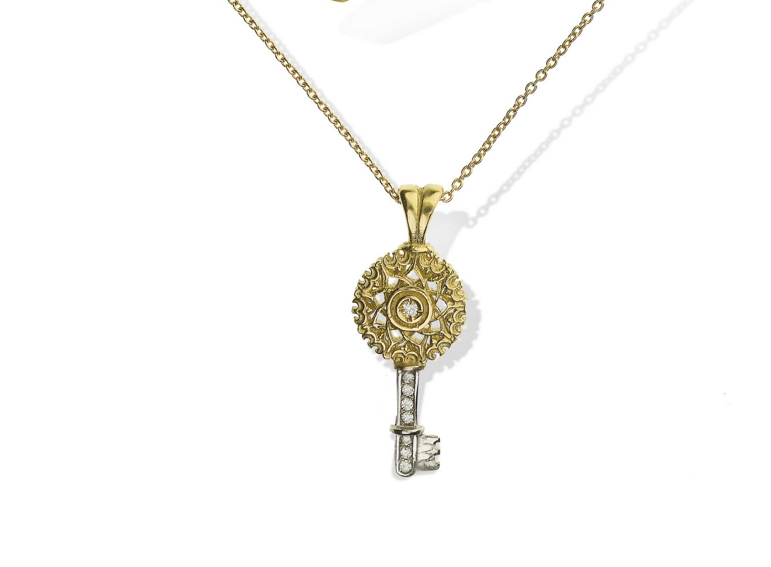 Anna Avakian yellow gold pendant and chain