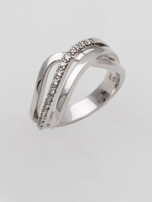 Alfieri & St.John white gold ring with white diamonds