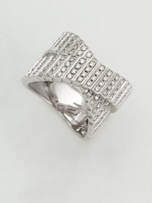 Salvini white gold ring with diamonds